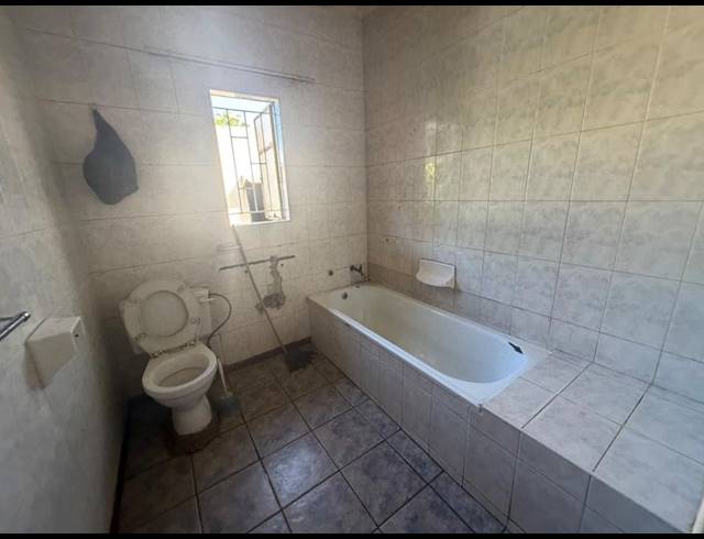 14 BEDROOM HOUSE FOR SALE IN VANDERBIJLPARK CW 2